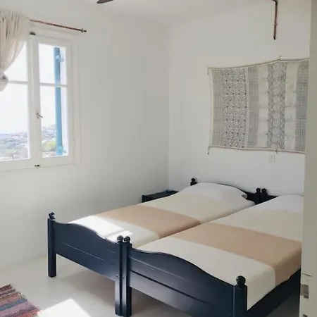 Feriehus Viento: A Charming In Triantaros ✮ *