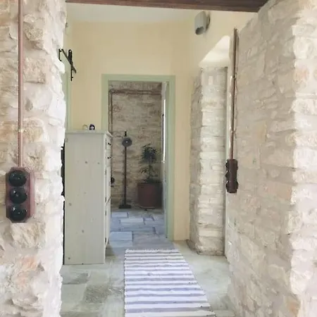 Viento: A Charming In Triantaros ✮ Feriehus Triandáros
