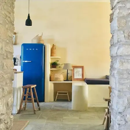 Feriehus Viento: A Charming In Triantaros ✮